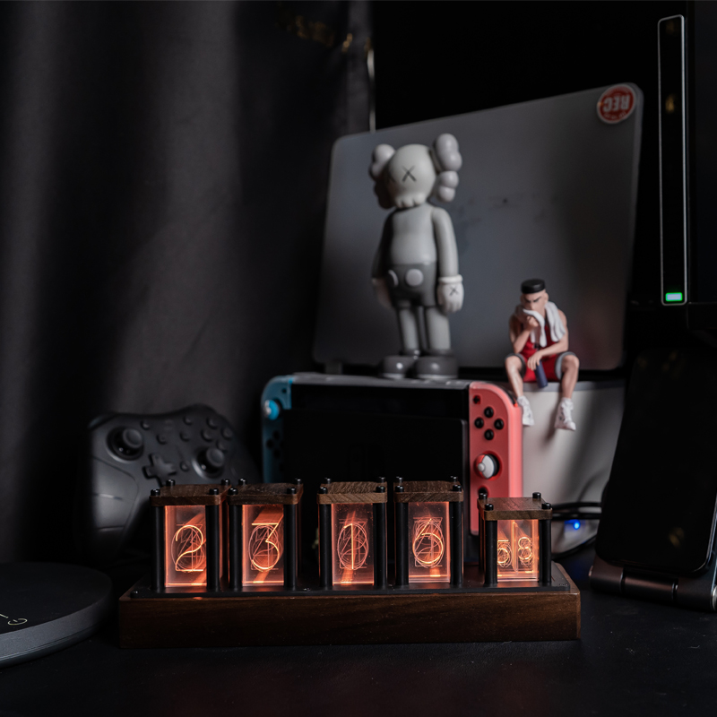 RGB مقلد Nixie Tube Clock LED  - مراجعة Desk Setup Youtube وسعره
